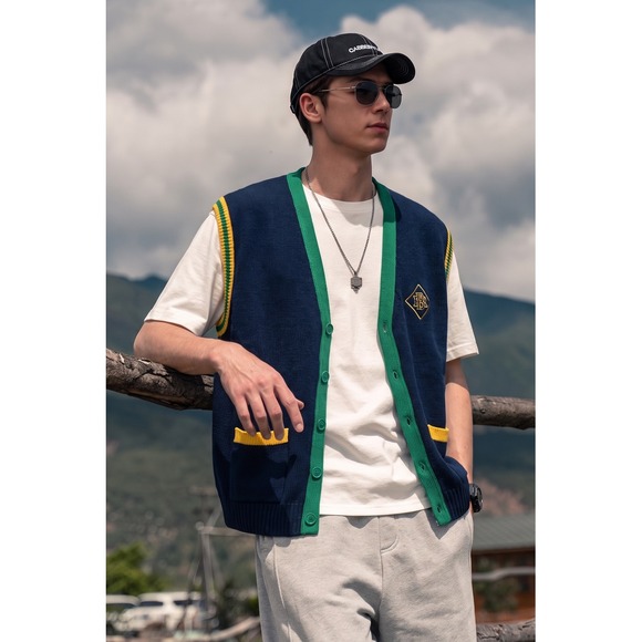 Banana Republic Other - Banana Republic FBR Athletics Cardigan Vest Mens XL Navy Blue Cashmere